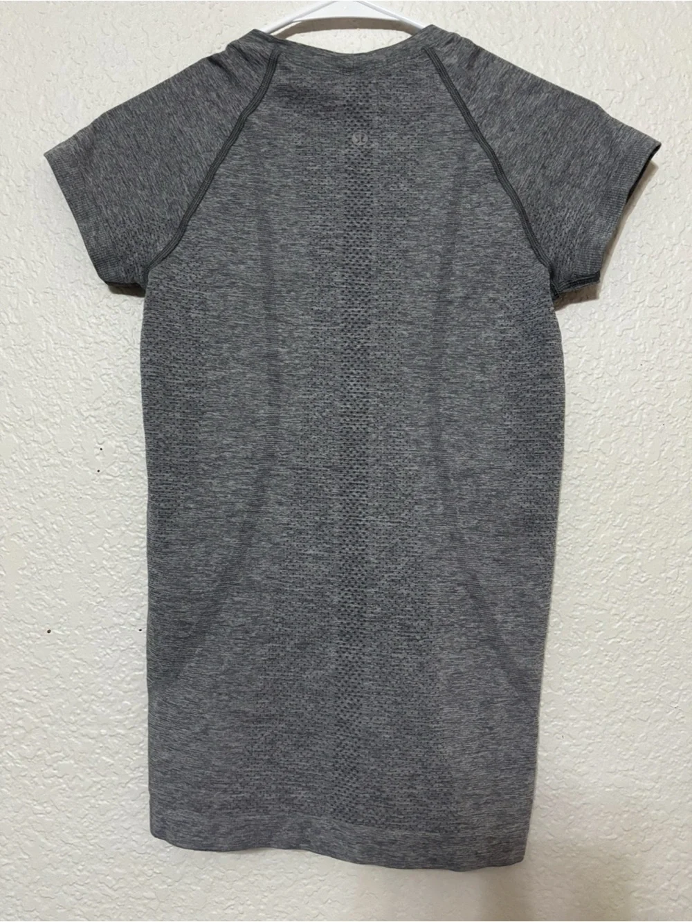 Lululemon Heather Gray Swiftly Tech 2.0 Hip Length